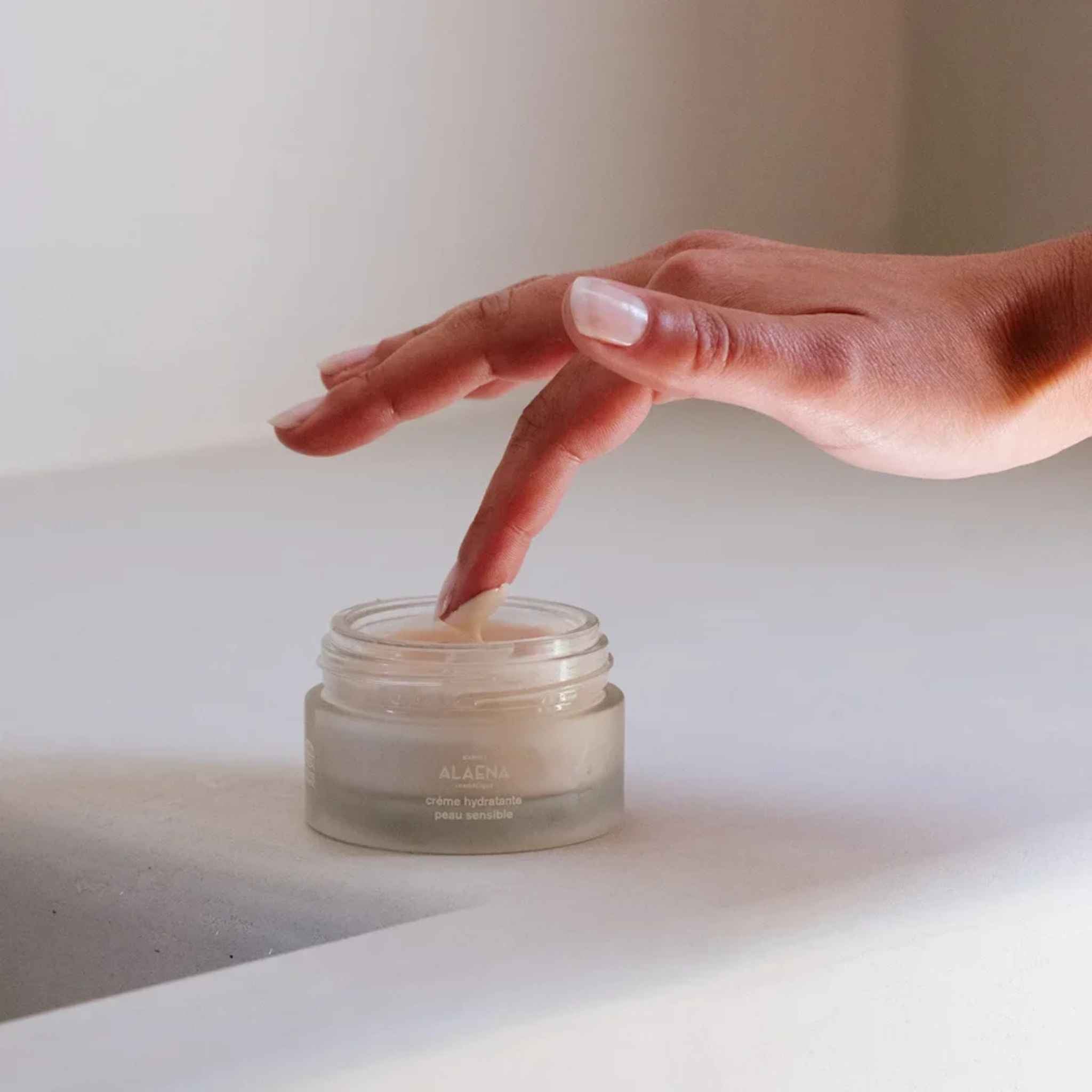 Crème hydratante peau sensible - Maison Les Pierres Dorées